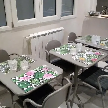 Nocleg ze śniadaniem La Palmetta 3*